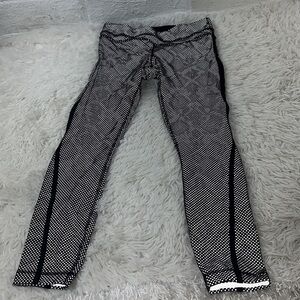 Lululemon Pace Tight (Full-On Luxtreme) *Lights Out Black Ravish Reptile Silver